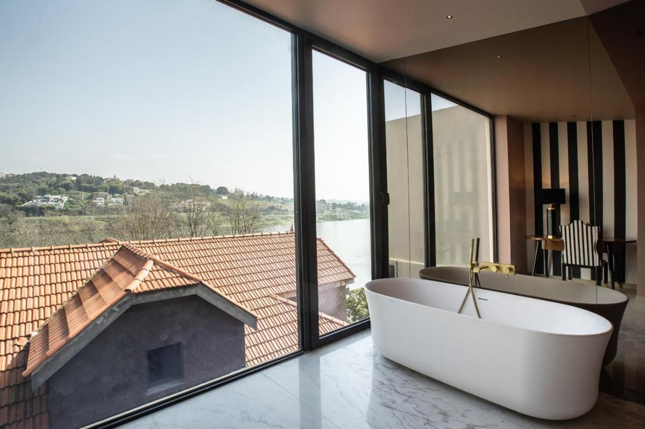 Vinha Boutique Hotel Vila Nova de Gaia Extérieur photo Bathroom with a freestanding bathtub